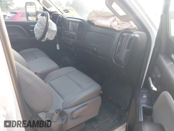 ✅ 2019 Chevrolet Silverado 2500HD Work Truck • VIN: 2GC2KREG6K1148836 • Lot: 43142977. Listed on IAAI with 156,628 mi. Free auction sales archive from the USA and detailed vehicle history report at DreamBid. Image 5.