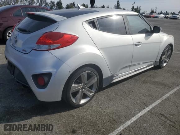 ✅ 2013 Hyundai Veloster Turbo • VIN: KMHTC6AEXDU140813 • Lot: 42228855. Wystawiony na Copart z przebiegiem 100 627 mil. Bezpłatny archiwum sprzedaży aukcyjnych z USA i szczegółowy raport historii pojazdu na DreamBid. Zdjęcie 3.