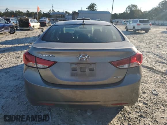 ✅ 2013 Hyundai Elantra Limited • VIN: 5NPDH4AE7DH262621 • Lot: 84439945. Listed on Copart with 174,898 mi. Free auction sales archive from the USA and detailed vehicle history report at DreamBid. Image 6.