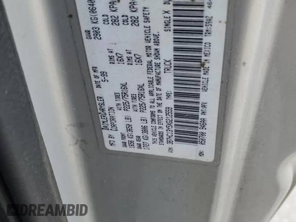 1999 Dodge 1500 с VIN 3B7HC13Y5XG212559, выставлен на аукционе Copart как лот 81298064 с пробегом Не указан миль и Списание • Salvage title. История ставок и продаж доступна на DreamBid. Изображение 13.