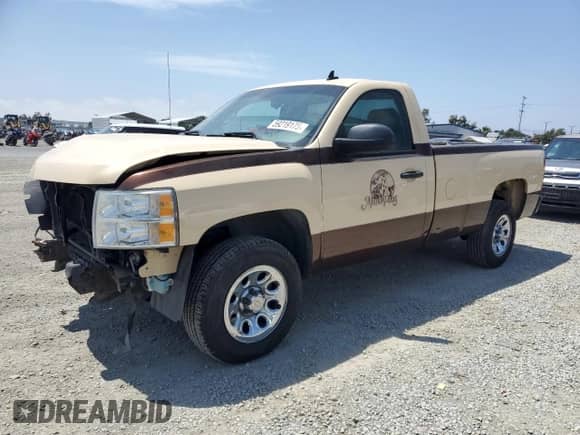 2012 Chevrolet Silverado 1500 LT with VIN 1GCNCSEA3CZ290552, listed as a Copart auction lot 59219175 with 300,758 mi miles and Salvage title. Bid and sale history available at DreamBid. Image 1.