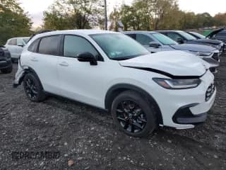 ✅ 2025 Honda HR-V Sport • VIN: 3CZRZ2H55SM701068 • Лот: 87055535. Опубликован ранее на Copart с пробегом 4 843 миль. Бесплатный доступ к архиву аукционных продаж из США и подробный отчёт об истории автомобиля на DreamBid. Изображение 4.