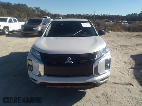 ✅ 2023 Mitsubishi Outlander ES • VIN: JA4ARUAU4PU009087 • Lot: 41311111. Wystawiony na IAAI z przebiegiem 30 456 mil. Bezpłatny archiwum sprzedaży aukcyjnych z USA i szczegółowy raport historii pojazdu na DreamBid. Zdjęcie 12.