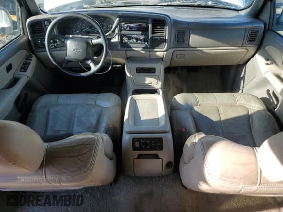 ✅ 2002 Chevrolet Suburban Z71 • VIN: 3GNFK16T52G274926 • Лот: 88449475. Опубликован ранее на Copart с пробегом 260 929 миль. Бесплатный доступ к архиву аукционных продаж из США и подробный отчёт об истории автомобиля на DreamBid. Изображение 8.