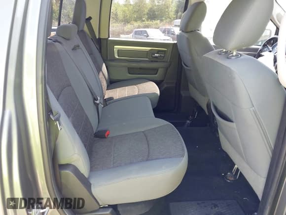 ✅ 2013 Ram 2500 Big Horn • VIN: 3C6TR5DT4DG566918 • Лот: 42822164. Опубликован ранее на IAAI с пробегом 226 959 миль. Бесплатный доступ к архиву аукционных продаж из США и подробный отчёт об истории автомобиля на DreamBid. Изображение 8.