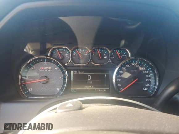 2015 Chevrolet Silverado 1500 LTZ z VIN 3GCUKSEC9FG225869, wystawiony jako Copart lot #87268375 z przebiegiem 288 050 mil mil oraz Czysty tytuł • Clean title. Historia ofert i sprzedaży dostępna na DreamBid. Obrazek 9.