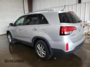 ✅ 2014 Kia Sorento LX • VIN: 5XYKTDA73EG481060 • Лот: 81983665. Опубликован ранее на Copart с пробегом 130 382 миль. Бесплатный доступ к архиву аукционных продаж из США и подробный отчёт об истории автомобиля на DreamBid. Изображение 2.