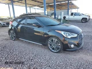 ✅ 2015 Hyundai Veloster Turbo • VIN: KMHTC6AE2FU235420 • Lot: 77596834. Wystawiony na Copart z przebiegiem 107 858 mil. Bezpłatny archiwum sprzedaży aukcyjnych z USA i szczegółowy raport historii pojazdu na DreamBid. Zdjęcie 4.