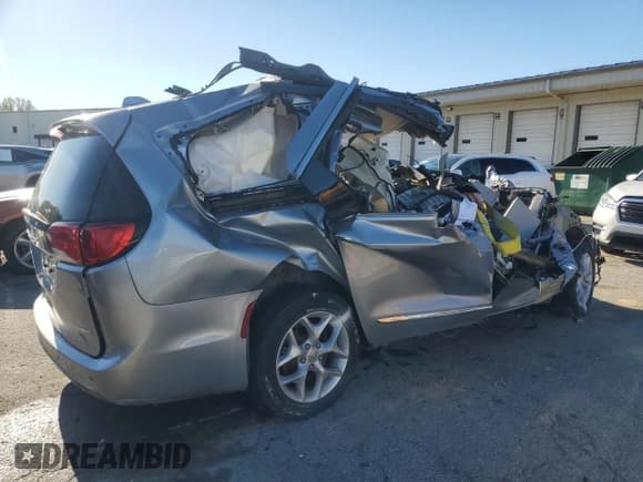 ✅ 2020 Chrysler Pacifica Limited • VIN: 2C4RC1GG2LR112624 • Lot: 87076615. Listed on Copart with Not provided. Free auction sales archive from the USA and detailed vehicle history report at DreamBid. Image 3.