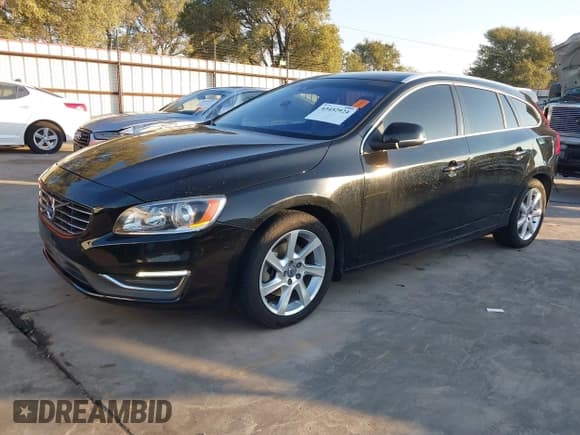 ✅ 2016 Volvo V60 T5 Drive-E Premier • VIN: YV140MEK0G1291827 • Lot: 43452924. Wystawiony na IAAI z przebiegiem 104 348 mil. Bezpłatny archiwum sprzedaży aukcyjnych z USA i szczegółowy raport historii pojazdu na DreamBid. Zdjęcie 17.