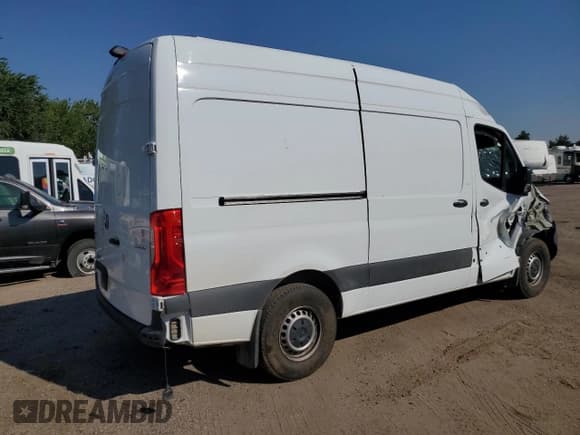 ✅ 2023 Mercedes-Benz Sprinter • VIN: W1Y4NBHY0PT147870 • Лот: 67999405. Опубликован ранее на Copart с пробегом 18 492 миль. Бесплатный доступ к архиву аукционных продаж из США и подробный отчёт об истории автомобиля на DreamBid. Изображение 3.