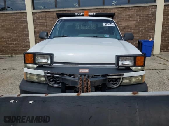 ✅ 2005 Chevrolet Silverado 2500HD Work Truck • VIN: 1GCHK24U45E109139 • Лот: 61423745. Опубликован ранее на Copart с пробегом 87 475 миль. Бесплатный доступ к архиву аукционных продаж из США и подробный отчёт об истории автомобиля на DreamBid. Изображение 5.