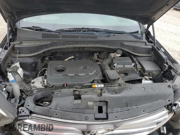 ✅ 2018 Hyundai Santa Fe 2.4L • VIN: 5XYZT3LB4JG569961 • Lot: 84625555. Listed on Copart with 131,480 mi. Free auction sales archive from the USA and detailed vehicle history report at DreamBid. Image 12.