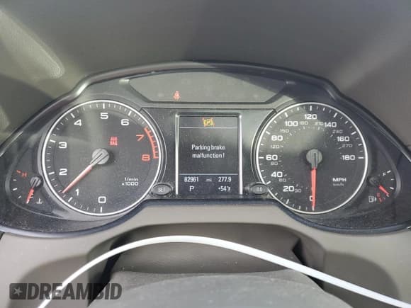 ✅ 2010 Audi Q5 Prestige • VIN: WA1VKBFP2AA096770 • Lot: 81113404. Listed on Copart with 82,961 mi. Free auction sales archive from the USA and detailed vehicle history report at DreamBid. Image 9.