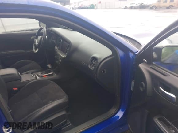 ✅ 2022 Dodge Charger R/T • VIN: 2C3CDXCT5NH149916 • Lot: 42338448. Listed on IAAI with 28,045 mi. Free auction sales archive from the USA and detailed vehicle history report at DreamBid. Image 5.