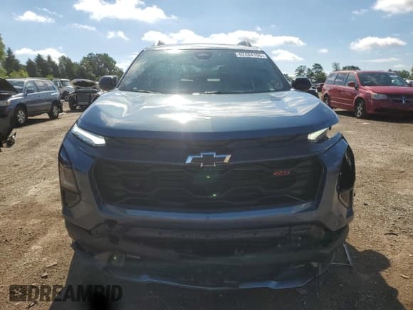 ✅ 2025 Chevrolet Equinox AWD RS • VIN: 3GNAXTEG4SL205082 • Lot: 62484195. Wystawiony na Copart z przebiegiem 7 123 mil. Bezpłatny archiwum sprzedaży aukcyjnych z USA i szczegółowy raport historii pojazdu na DreamBid. Zdjęcie 5.