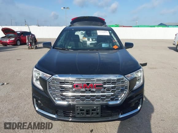 ✅ 2024 GMC Terrain Denali • VIN: 3GKALXEG7RL334301 • Lot: 42762014. Listed on IAAI with 2,121 mi. Free auction sales archive from the USA and detailed vehicle history report at DreamBid. Image 6.