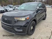 ✅ 2025 Ford Police Interceptor Utility • VIN: 1FM5K8AC0SGA05566 • Lot: 96831695. Wystawiony na Copart z przebiegiem 27 mil. Bezpłatny archiwum sprzedaży aukcyjnych z USA i szczegółowy raport historii pojazdu na DreamBid. Zdjęcie 2.