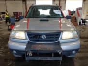 ✅ 2001 Suzuki Grand Vitara JLX • VIN: JS3TD62VX14162694 • Lot: 42961410. Wystawiony na IAAI z przebiegiem 204 299 mil. Bezpłatny archiwum sprzedaży aukcyjnych z USA i szczegółowy raport historii pojazdu na DreamBid. Zdjęcie 12.