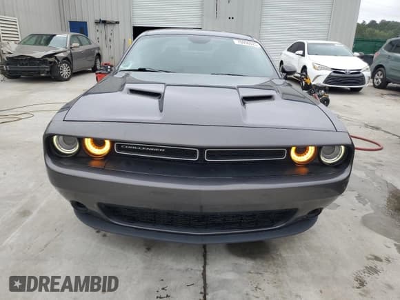 ✅ 2018 Dodge Challenger SXT Plus • VIN: 2C3CDZAG0JH162133 • Lot: 70996025. Listed on Copart with 138,208 mi. Free auction sales archive from the USA and detailed vehicle history report at DreamBid. Image 5.
