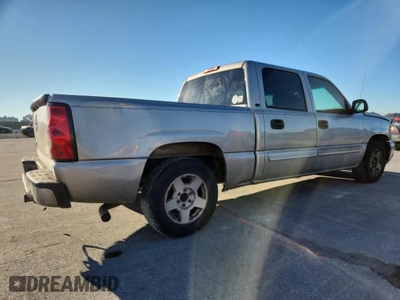 ✅ 2006 Chevrolet Silverado 1500 LT1 • VIN: 2GCEC13T061207705 • Лот: 90210075. Опубликован ранее на Copart с пробегом 370 267 миль. Бесплатный доступ к архиву аукционных продаж из США и подробный отчёт об истории автомобиля на DreamBid. Изображение 3.