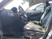 ✅ 2017 Volkswagen Passat SE • VIN: 1VWBT7A30HC034383 • Lot: 55571355. Listed on Copart with 39,443 mi. Free auction sales archive from the USA and detailed vehicle history report at DreamBid. Image 7.