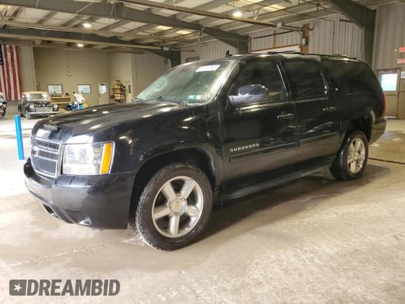 ✅ 2013 Chevrolet Suburban LT • VIN: 1GNSKJE76DR212148 • Lot: 81515794. Wystawiony na Copart z przebiegiem 186 879 mil. Bezpłatny archiwum sprzedaży aukcyjnych z USA i szczegółowy raport historii pojazdu na DreamBid. Zdjęcie 1.