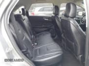 ✅ 2020 Ford Edge Titanium • VIN: 2FMPK3K92LBA30587 • Lot: 43918602. Wystawiony na IAAI z przebiegiem 124 739 mil. Bezpłatny archiwum sprzedaży aukcyjnych z USA i szczegółowy raport historii pojazdu na DreamBid. Zdjęcie 8.