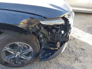 2025 Chevrolet Blazer LT z VIN 3GNKBCR44SS197140, wystawiony jako IAAI lot #43486609 z przebiegiem 12 009 mil mil oraz . Historia ofert i sprzedaży dostępna na DreamBid. Obrazek 6.