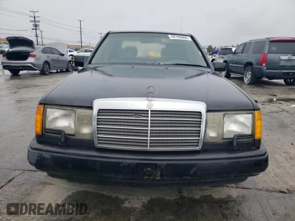 ✅ 1987 Mercedes-Benz 300 D • VIN: WDBEB33D0HA432026 • Lot: 48766665. Listed on Copart with 161,099 mi. Free auction sales archive from the USA and detailed vehicle history report at DreamBid. Image 5.