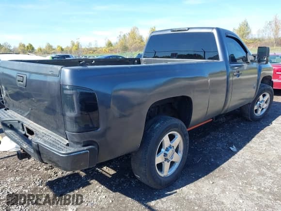 ✅ 2007 Chevrolet Silverado 2500HD 1LT • VIN: 1GCHK24677E536173 • Лот: 43421262. Опубликован ранее на IAAI с пробегом 150 698 миль. Бесплатный доступ к архиву аукционных продаж из США и подробный отчёт об истории автомобиля на DreamBid. Изображение 4.
