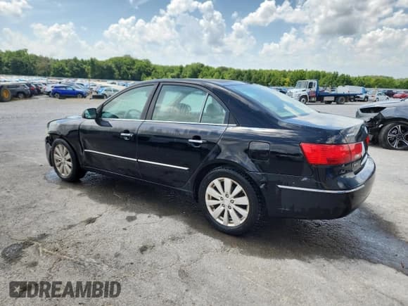 ✅ 2010 Hyundai Sonata SE • VIN: 5NPEU4AC2AH609394 • Лот: 63821185. Опубликован ранее на Copart с пробегом 164 867 миль. Бесплатный доступ к архиву аукционных продаж из США и подробный отчёт об истории автомобиля на DreamBid. Изображение 2.