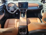 ✅ 2024 VinFast VF 8 Plus • VIN: RLLV1AFA8RH008957 • Lot: 71593175. Wystawiony na Copart z przebiegiem 5 529 mil. Bezpłatny archiwum sprzedaży aukcyjnych z USA i szczegółowy raport historii pojazdu na DreamBid. Zdjęcie 8.