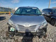 ✅ 2015 Toyota Sienna XLE • VIN: 5TDYK3DC2FS537462 • Lot: 92314205. Listed on Copart with 230,638 mi. Free auction sales archive from the USA and detailed vehicle history report at DreamBid. Image 5.