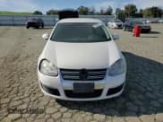 ✅ 2010 Volkswagen Jetta S • VIN: 3VWJZ7AJ2AM049092 • Лот: 52806955. Опубликован ранее на Copart с пробегом 251 408 миль. Бесплатный доступ к архиву аукционных продаж из США и подробный отчёт об истории автомобиля на DreamBid. Изображение 11.