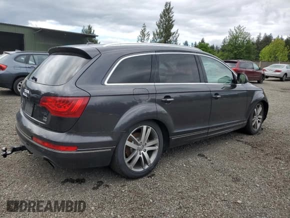 ✅ 2011 Audi Q7 Prestige • VIN: WA1VMAFE9BD004556 • Lot: 57282025. Listed on Copart with 203,643 mi. Free auction sales archive from the USA and detailed vehicle history report at DreamBid. Image 3.