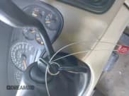 ✅ 2005 Chevrolet Suburban LT • VIN: 1GNEC16Z65J205789 • Lot: 38523434. Listed on IAAI with 197,393 mi. Free auction sales archive from the USA and detailed vehicle history report at DreamBid. Image 11.