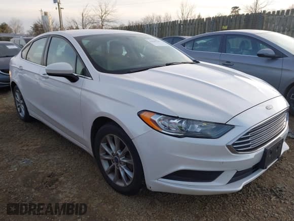 ✅ 2017 Ford Fusion SE • VIN: 3FA6P0HD9HR189374 • Lot: 43905738. Wystawiony na IAAI z przebiegiem 112 283 mil. Bezpłatny archiwum sprzedaży aukcyjnych z USA i szczegółowy raport historii pojazdu na DreamBid. Zdjęcie 1.