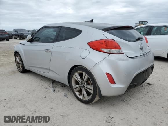 ✅ 2016 Hyundai Veloster • VIN: KMHTC6AD0GU302055 • Lot: 76869074. Wystawiony na Copart z przebiegiem Nie podano. Bezpłatny archiwum sprzedaży aukcyjnych z USA i szczegółowy raport historii pojazdu na DreamBid. Zdjęcie 2.