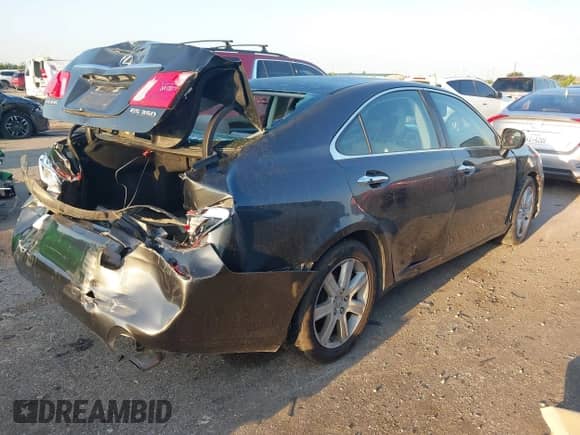 2007 Lexus ES 330 with VIN JTHBJ46G472140681, listed as a IAAI auction lot 42997183 with 151,412 mi miles and . Bid and sale history available at DreamBid. Image 4.