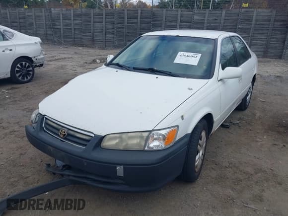 ✅ 2001 Toyota Camry LE • VIN: 4T1BG22K91U781797 • Лот: 43546052. Опубликован ранее на IAAI с пробегом 174 236 миль. Бесплатный доступ к архиву аукционных продаж из США и подробный отчёт об истории автомобиля на DreamBid. Изображение 2.