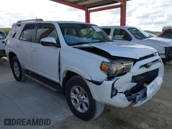 ✅ 2015 Toyota 4Runner SR5 • VIN: JTEZU5JR6F5086735 • Lot: 43830537. Wystawiony na IAAI z przebiegiem 70 733 mil. Bezpłatny archiwum sprzedaży aukcyjnych z USA i szczegółowy raport historii pojazdu na DreamBid. Zdjęcie 1.
