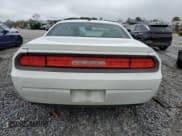 ✅ 2010 Dodge Challenger SE • VIN: 2B3CJ4DV1AH314276 • Lot: 84459155. Wystawiony na Copart z przebiegiem 168 808 mil. Bezpłatny archiwum sprzedaży aukcyjnych z USA i szczegółowy raport historii pojazdu na DreamBid. Zdjęcie 6.