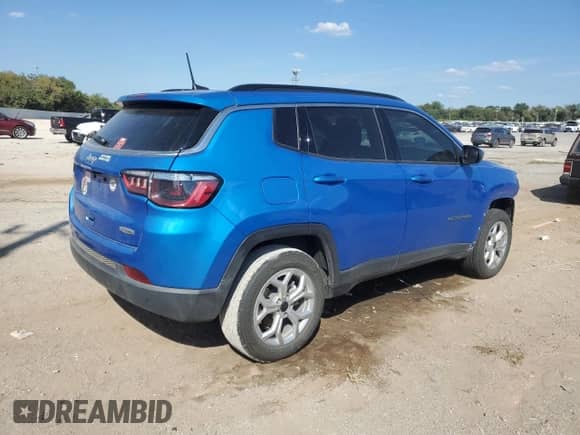 2025 Jeep Compass Latitude с VIN 3C4NJDBN3ST526387, выставлен на аукционе Copart как лот 84566165 с пробегом 20 544 миль миль и Списание • Salvage title. История ставок и продаж доступна на DreamBid. Изображение 3.