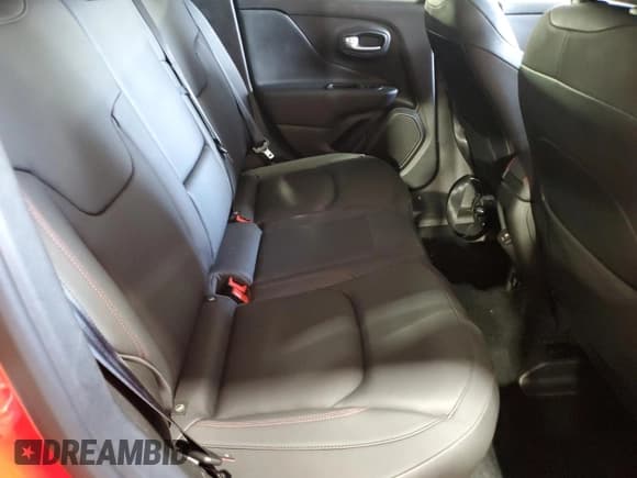 ✅ 2021 Jeep Renegade Trailhawk • VIN: ZACNJDC17MPN19798 • Lot: 81700685. Listed on Copart with 29,063 mi. Free auction sales archive from the USA and detailed vehicle history report at DreamBid. Image 11.