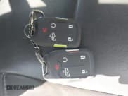 ✅ 2020 Chevrolet Silverado 1500 LT • VIN: 3GCUYDED2LG227493 • Lot: 42639439. Wystawiony na IAAI z przebiegiem 111 273 mil. Bezpłatny archiwum sprzedaży aukcyjnych z USA i szczegółowy raport historii pojazdu na DreamBid. Zdjęcie 11.