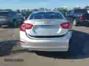 2016 Chevrolet Cruze LT z VIN 1G1BE5SM6G7266382, wystawiony jako IAAI lot #43297841 z przebiegiem 182 239 mil mil oraz . Historia ofert i sprzedaży dostępna na DreamBid. Obrazek 16.