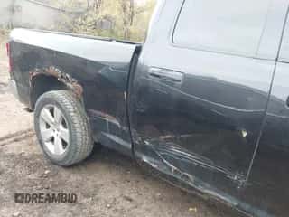 2009 Dodge 1500 SLT z VIN 1D3HV18T69S820374, wystawiony jako IAAI lot #43599855 z przebiegiem 175 437 mil mil oraz . Historia ofert i sprzedaży dostępna na DreamBid. Obrazek 6.