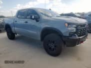 ✅ 2025 Chevrolet Silverado 1500 • VIN: 3GCUKHE81SG131512 • Лот: 67035875. Опубликован ранее на Copart с пробегом 2 852 миль. Бесплатный доступ к архиву аукционных продаж из США и подробный отчёт об истории автомобиля на DreamBid. Изображение 4.