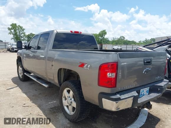 ✅ 2012 Chevrolet Silverado 2500HD LT • VIN: 1GC1KXC87CF208578 • Лот: 42606622. Опубликован ранее на IAAI с пробегом 280 909 миль. Бесплатный доступ к архиву аукционных продаж из США и подробный отчёт об истории автомобиля на DreamBid. Изображение 3.
